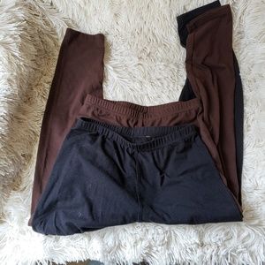 2 pair of leggings black/brown size small/medium